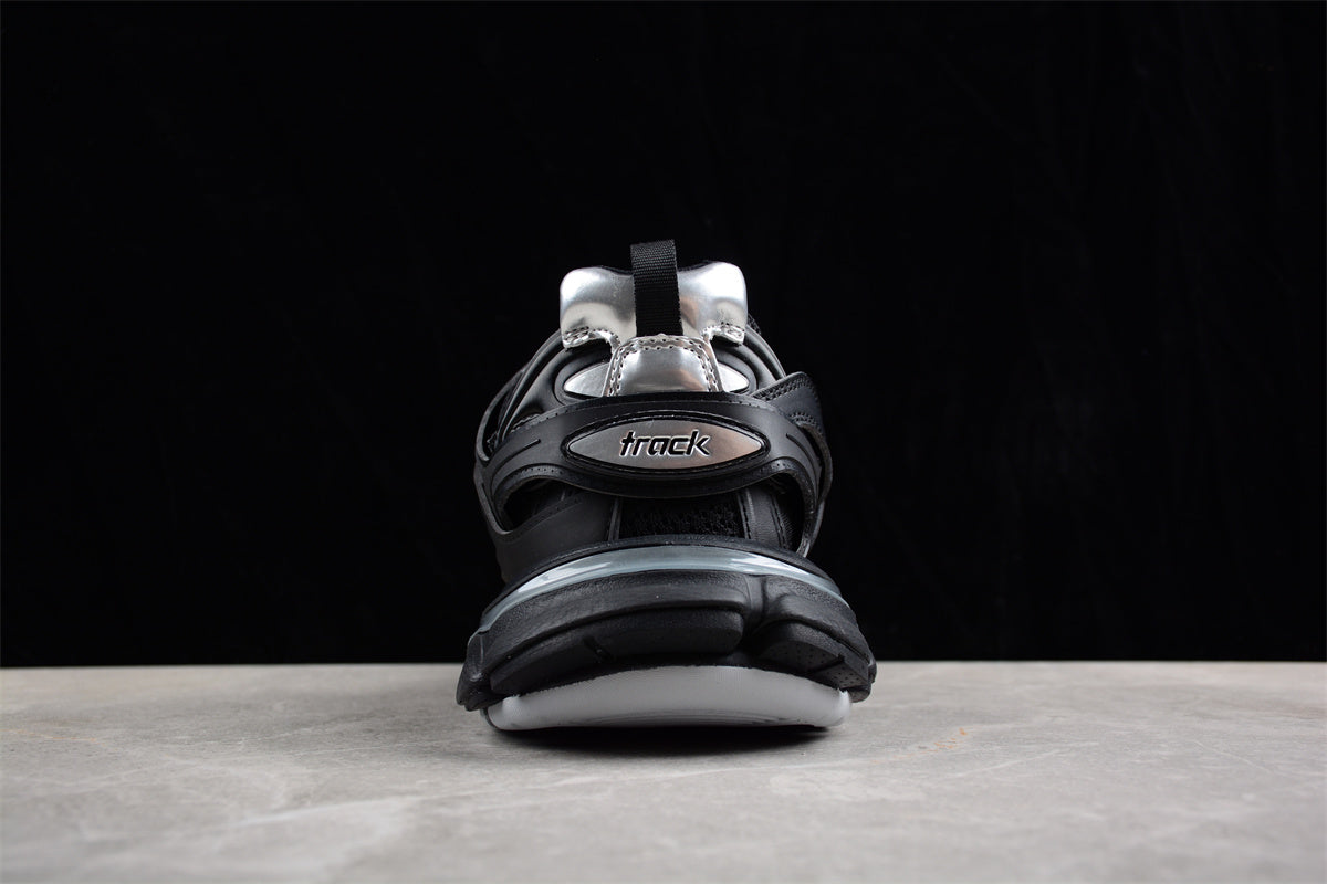 Q48 Balenciaga Track Sneaker