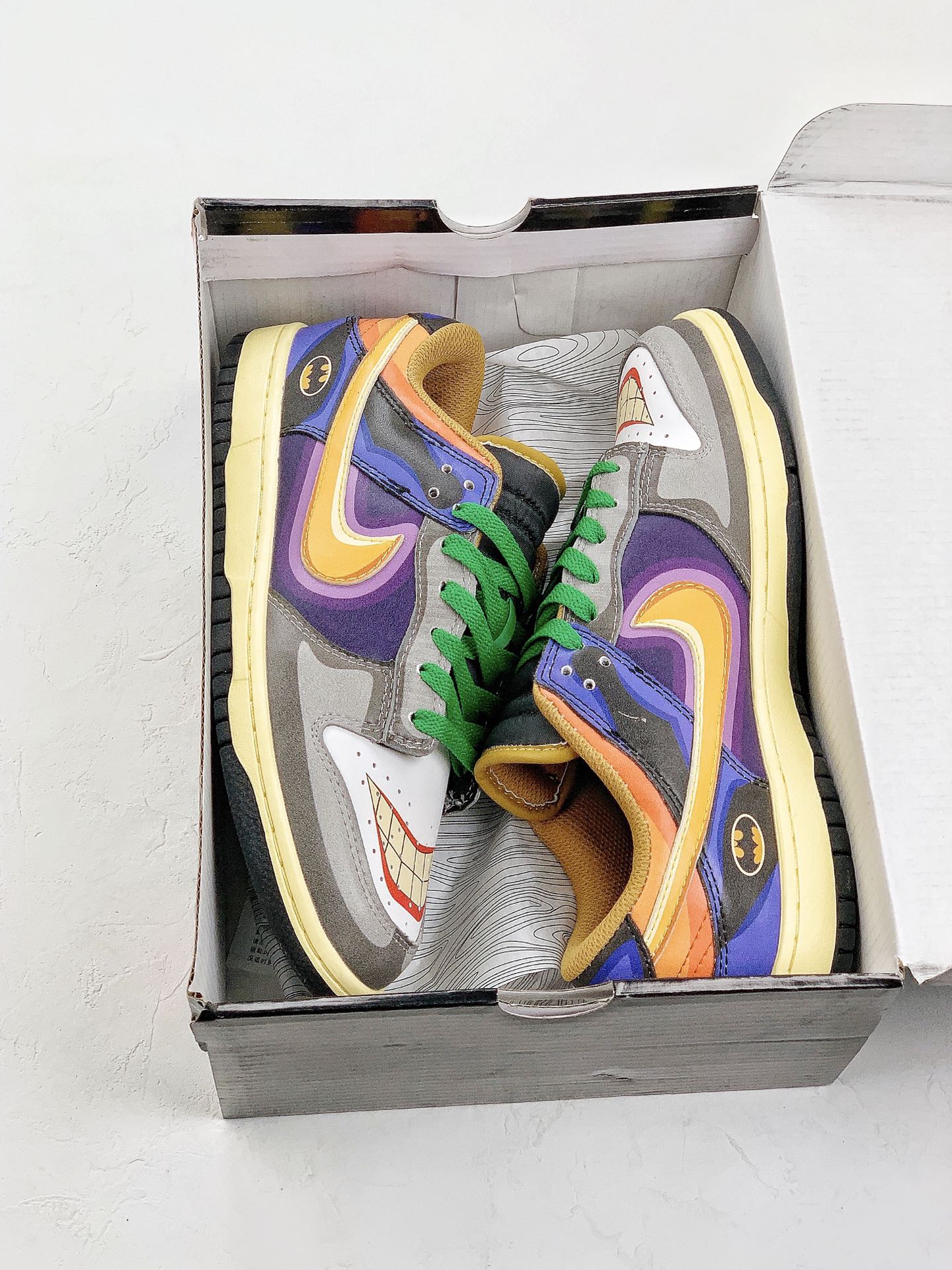 NIKE DUNK SB LOW