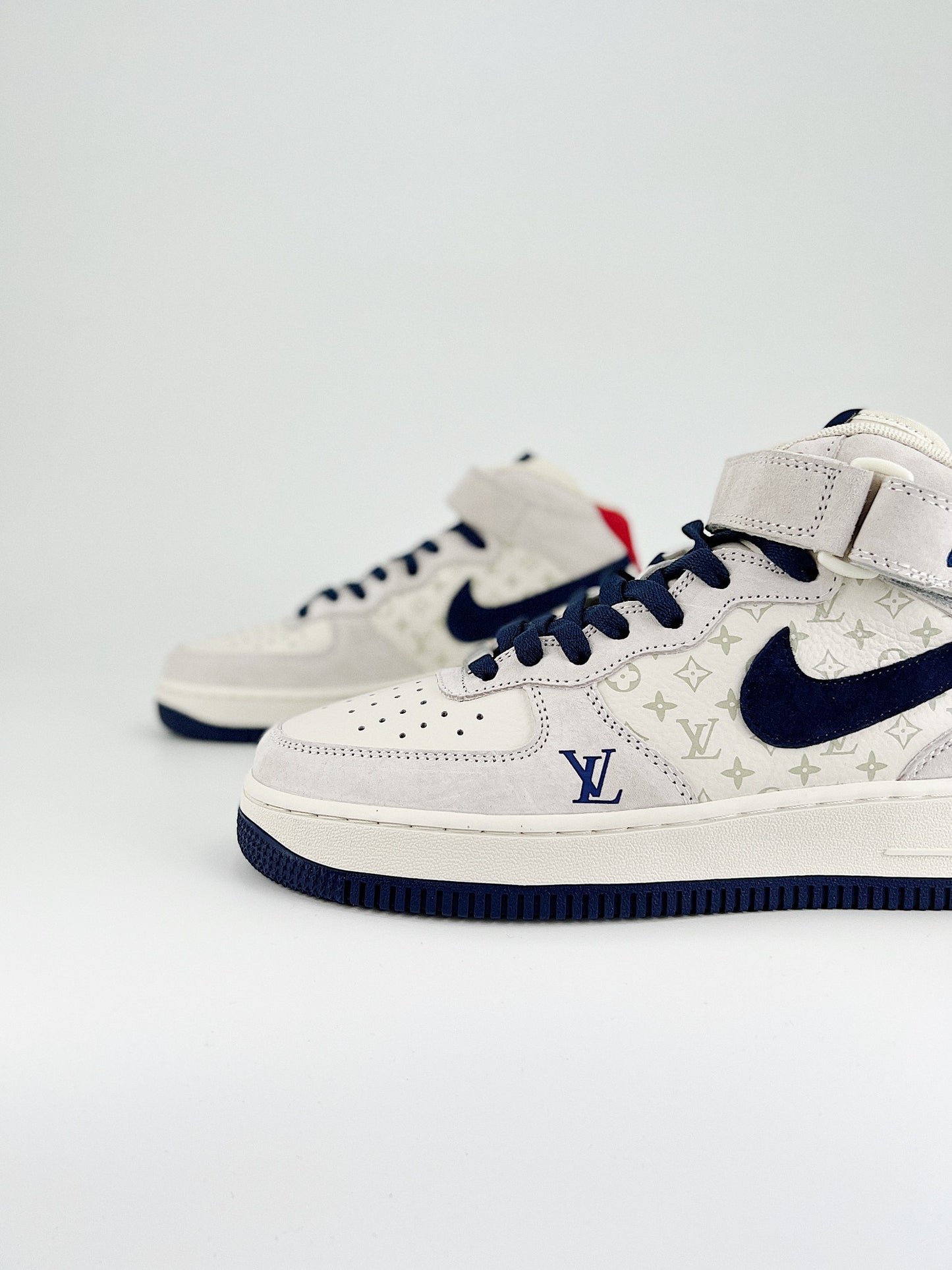 Louis Vuitton x Nike Air Force