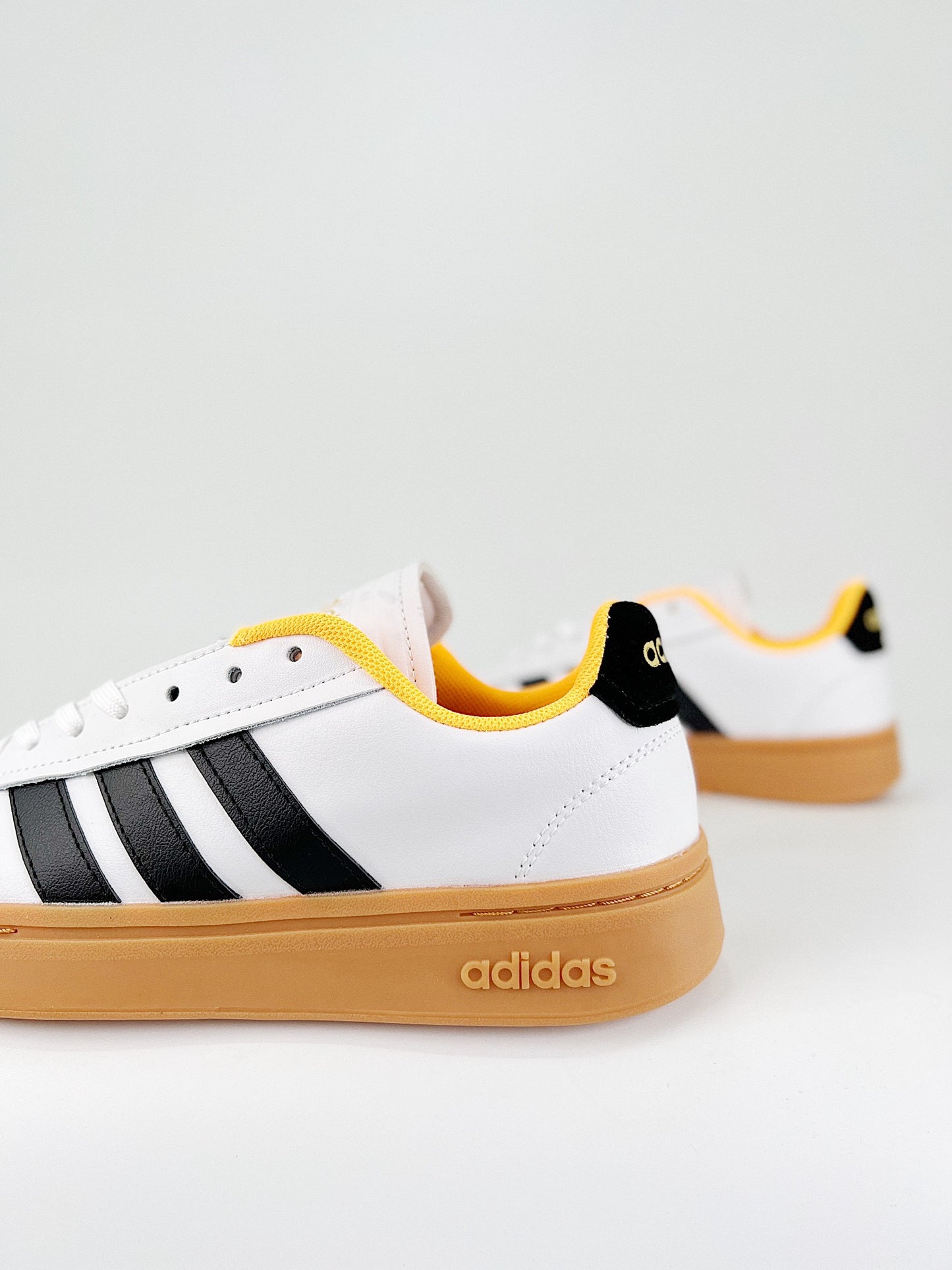 Adidas Originals Grand Court Alpha