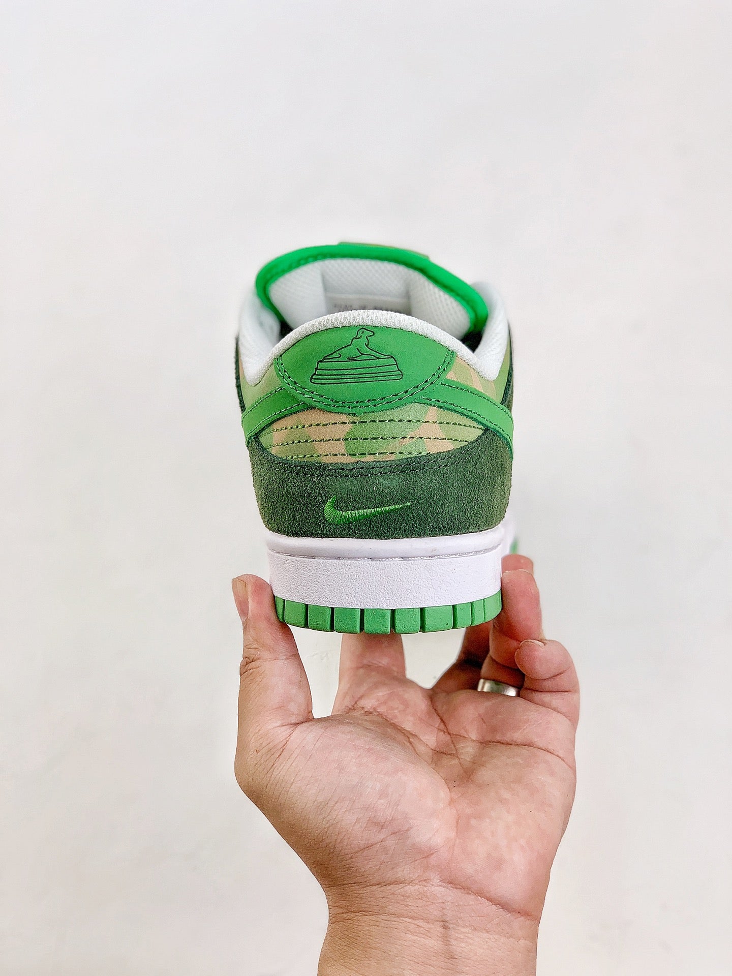 Nike Dunk SD Low