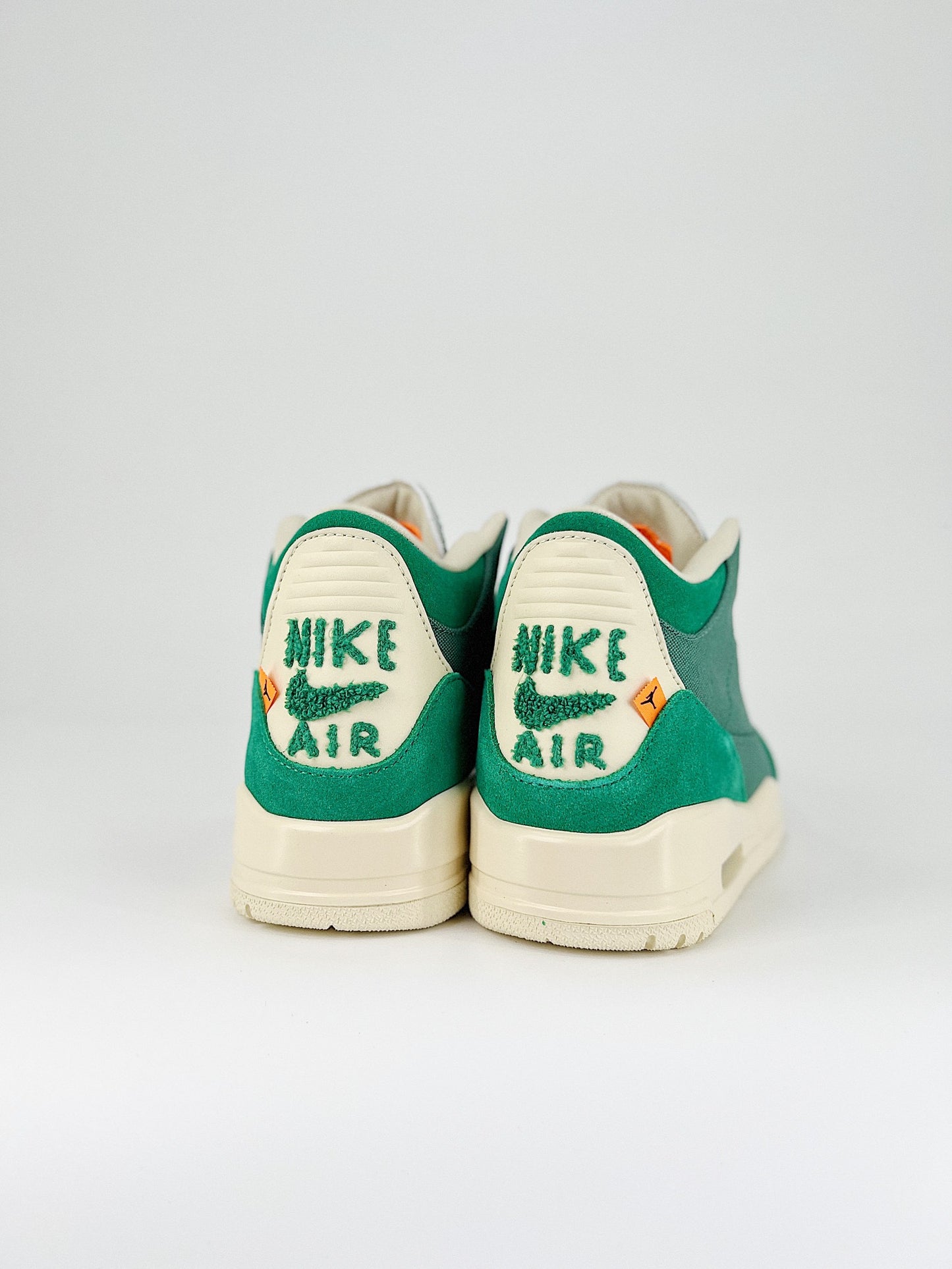 Air Jordan 3 Retro