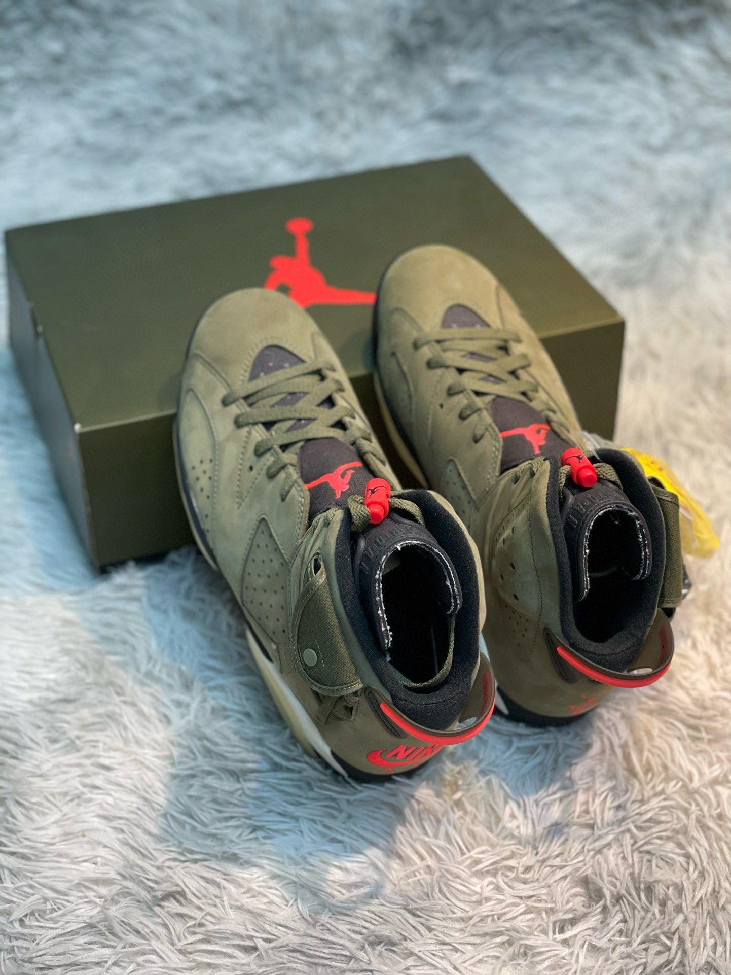 Jordan 6 Retro