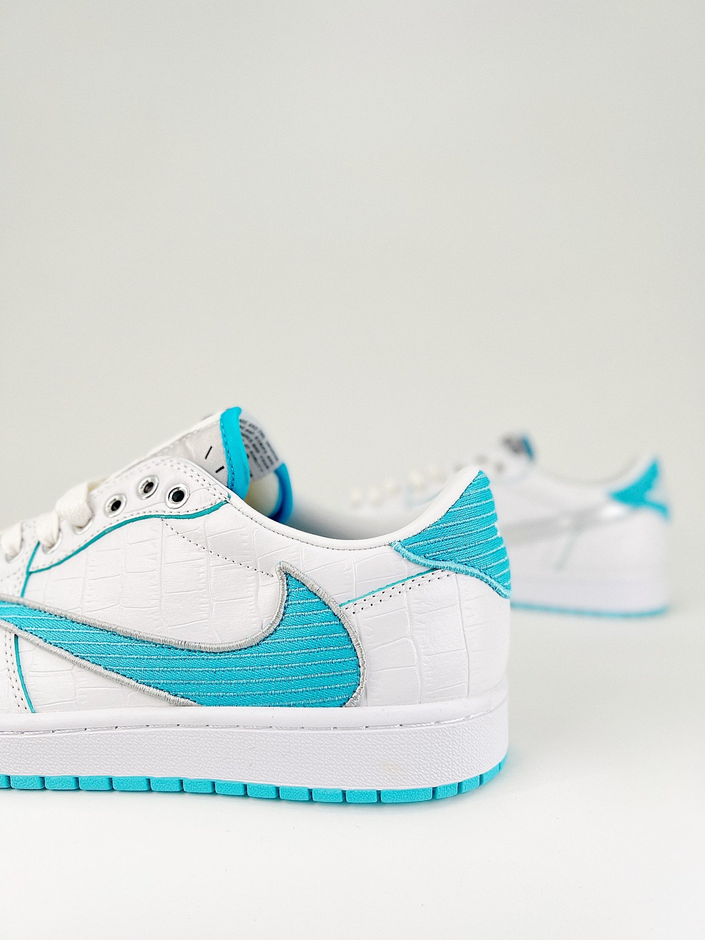 Travis Scott x Air Jordan 1 Low