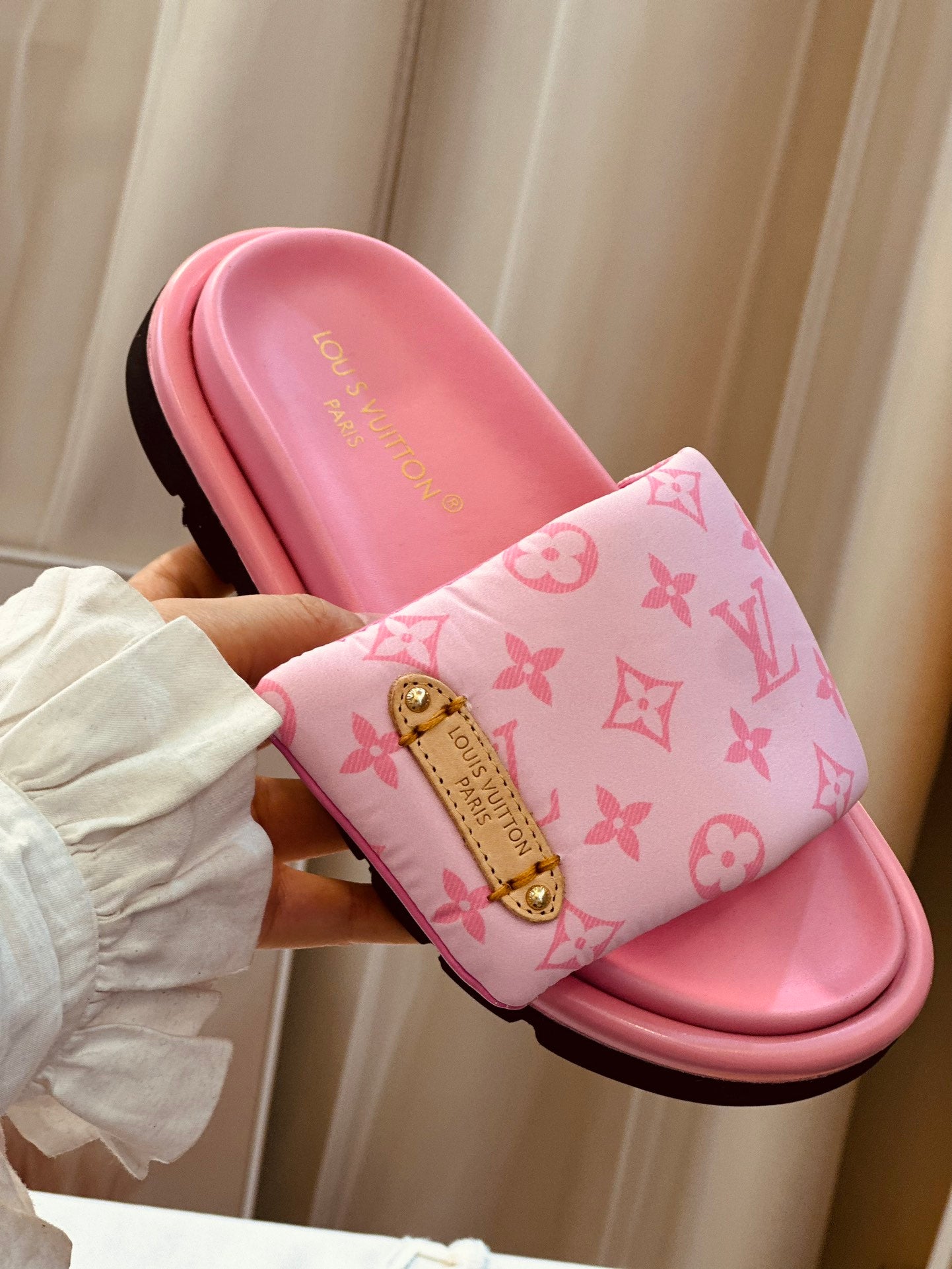 CHINELO Louis Vuitton