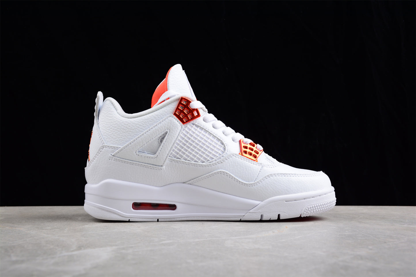 Jordan 4