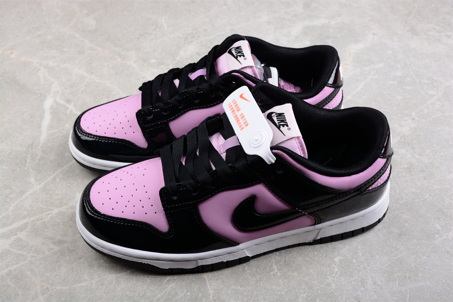 Nike Dunk Low "Pink Black"