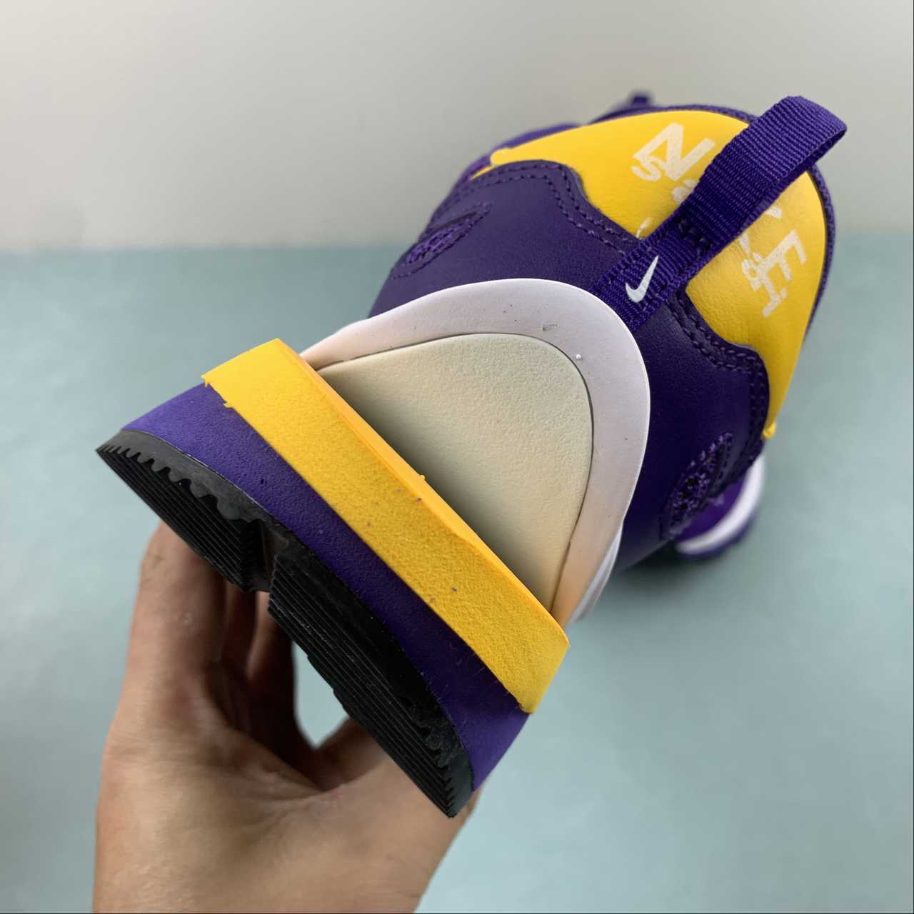 Sacai x Nike Pegasus VaporFly "Sail" White Sail Raw Rubber