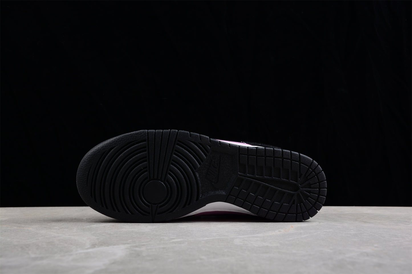 Nike Dunk Low "Pink Black"