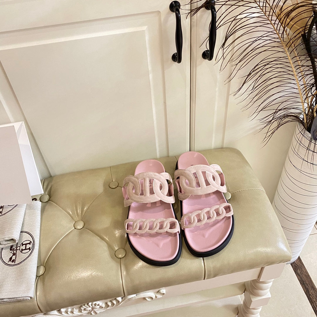Chinelo Hermes