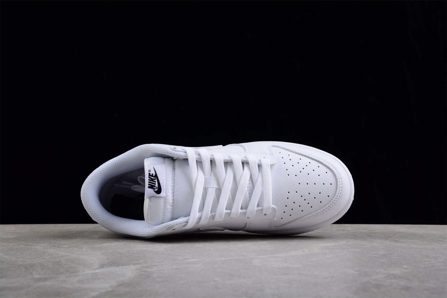 Nike Dunk Low "Triple White"