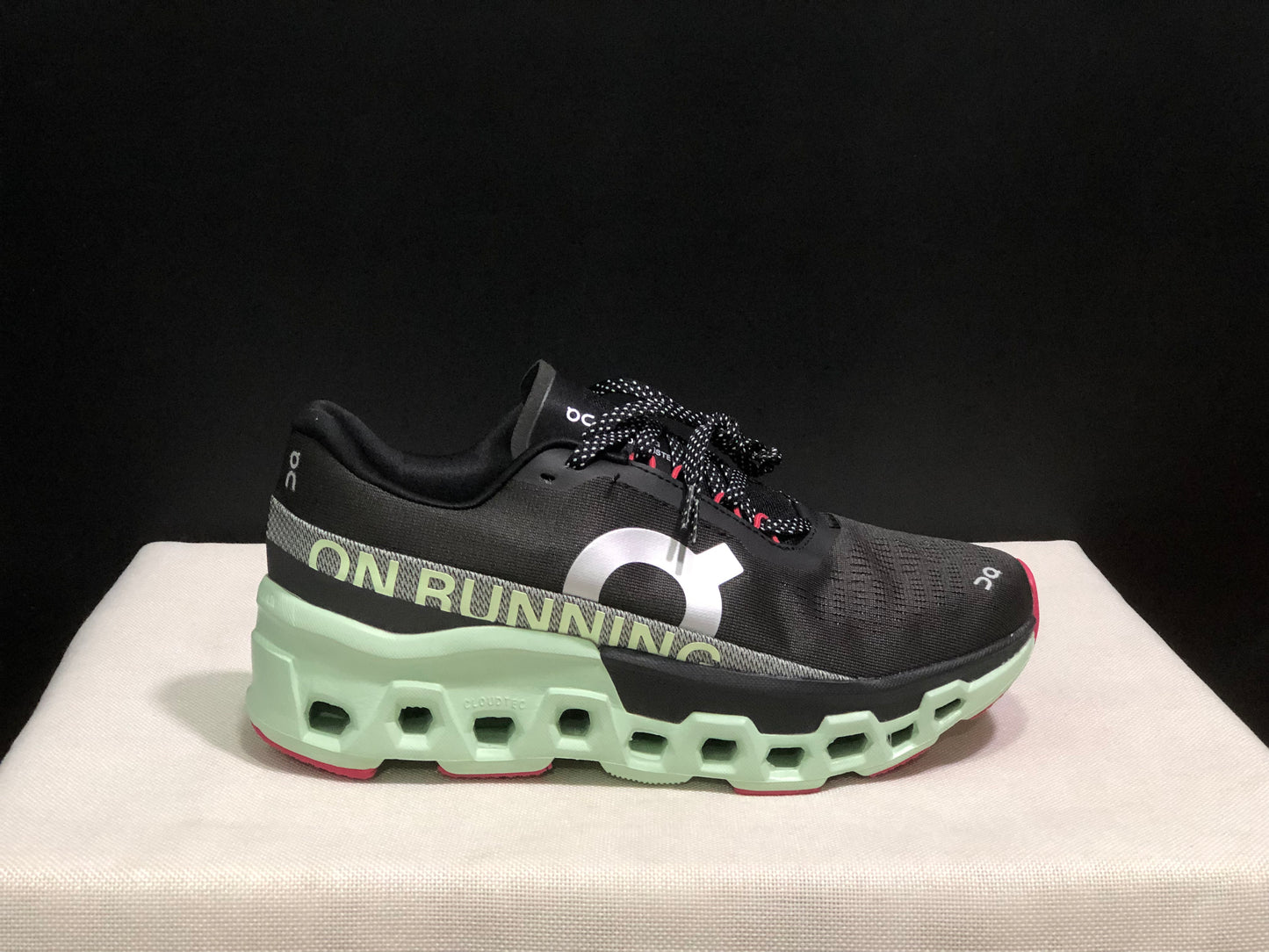 ON Cloudmonster 2