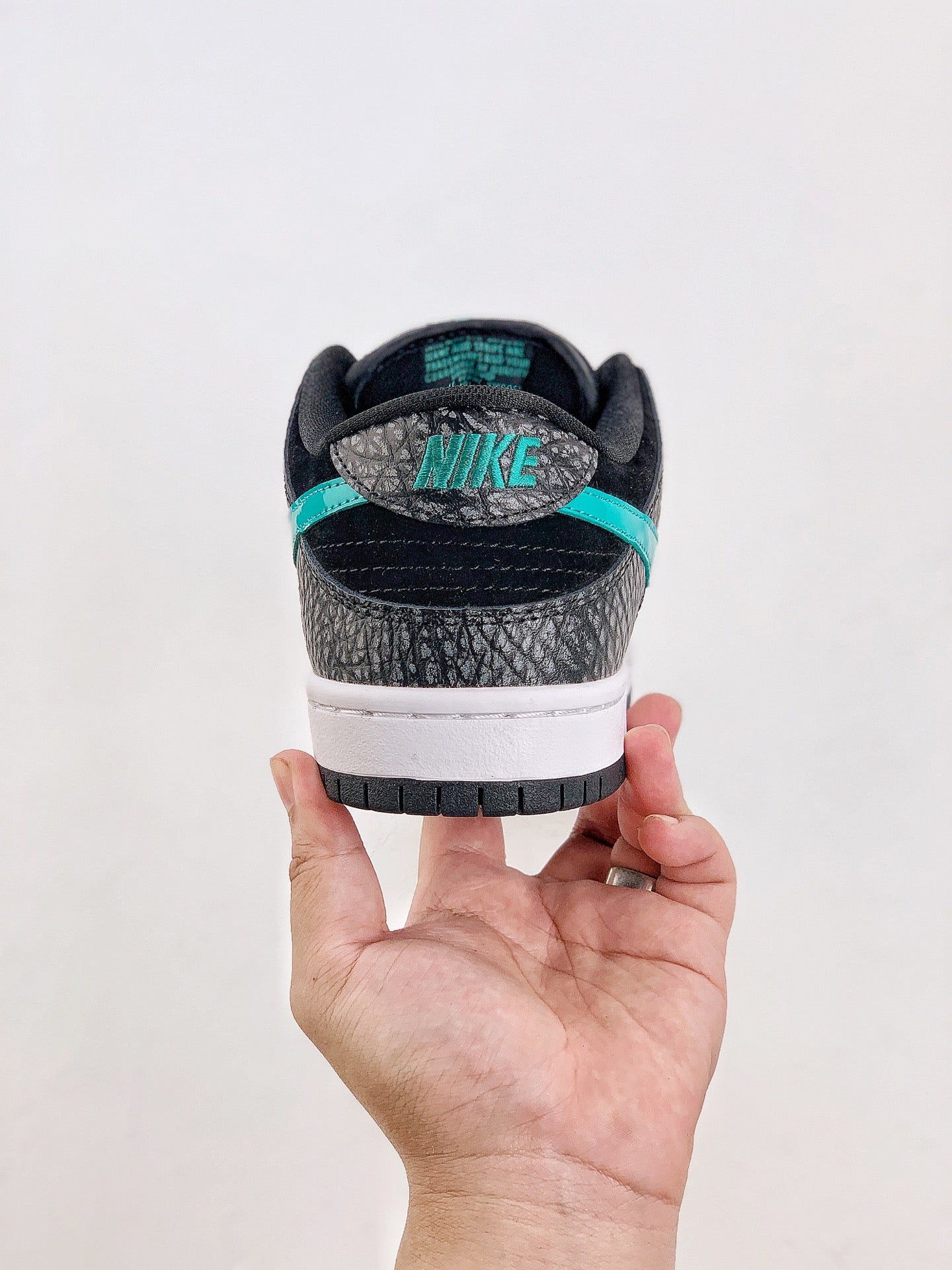 Nike SB Dunk Low PRO Clear Jade