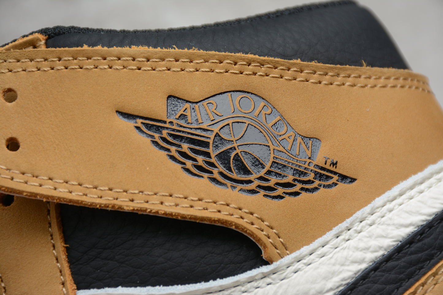 Air Jordan 1 Retro High