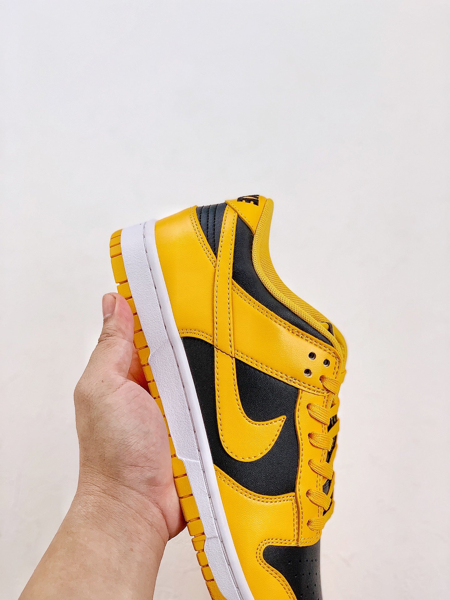 Nike Dunk Low Goldenrod