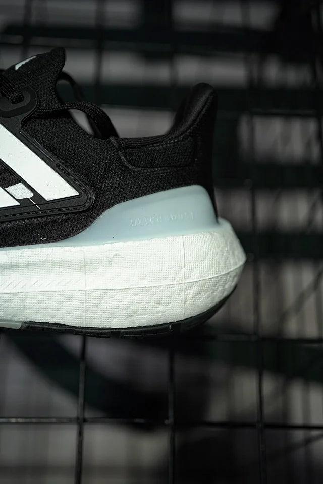 Adidas Ultra Boost Light