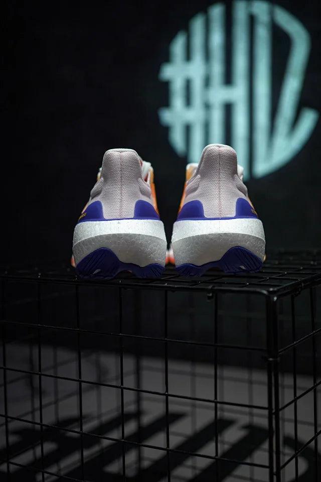 Adidas UItra Boost Light