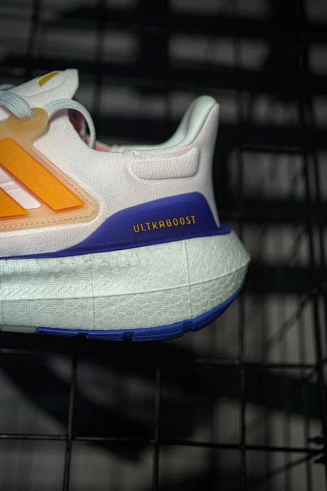 Adidas UItra Boost Light