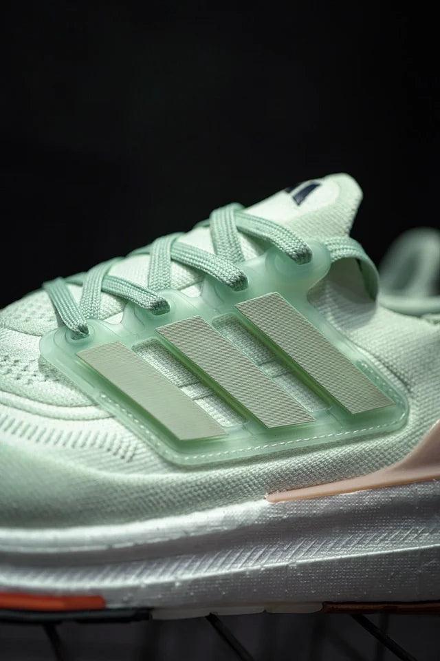 Adidas UItra Boost Light