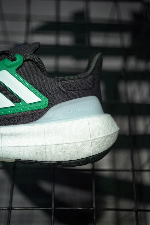 Adidas UItra Boost Light