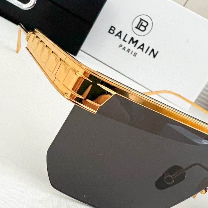 Óculos Balmain