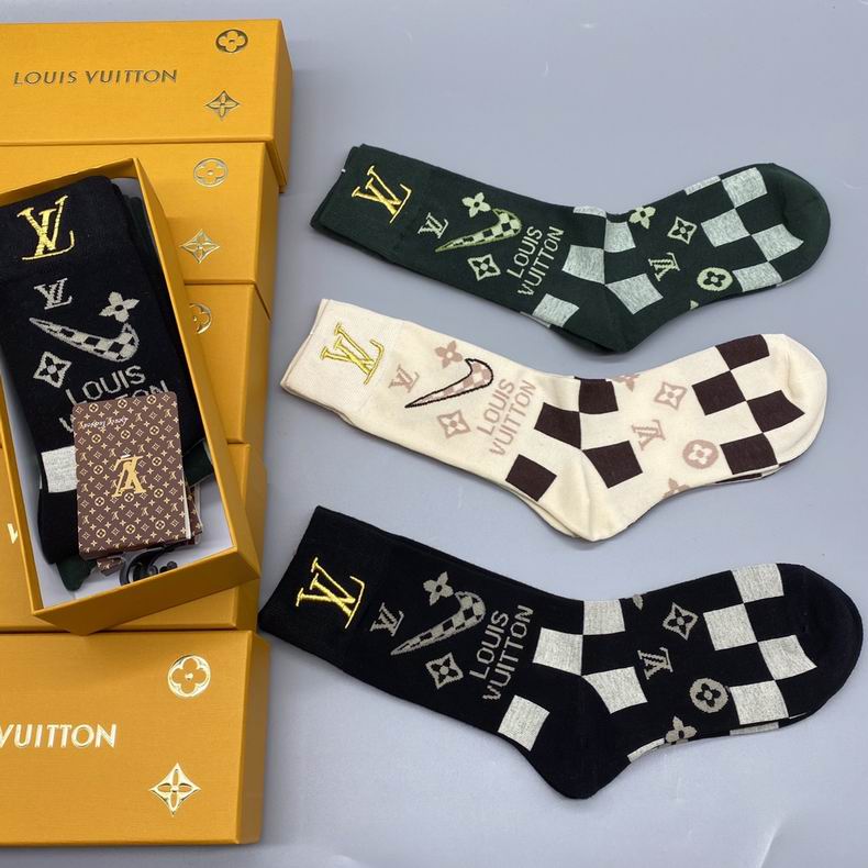 Meias Louis Vuitton cano alto