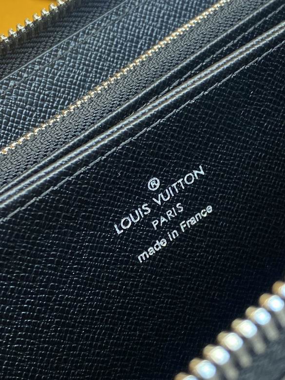 Carteira Louis Vuitton x Supreme