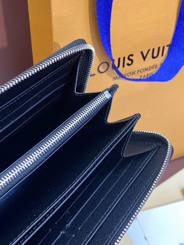 Carteira Louis Vuitton x Supreme