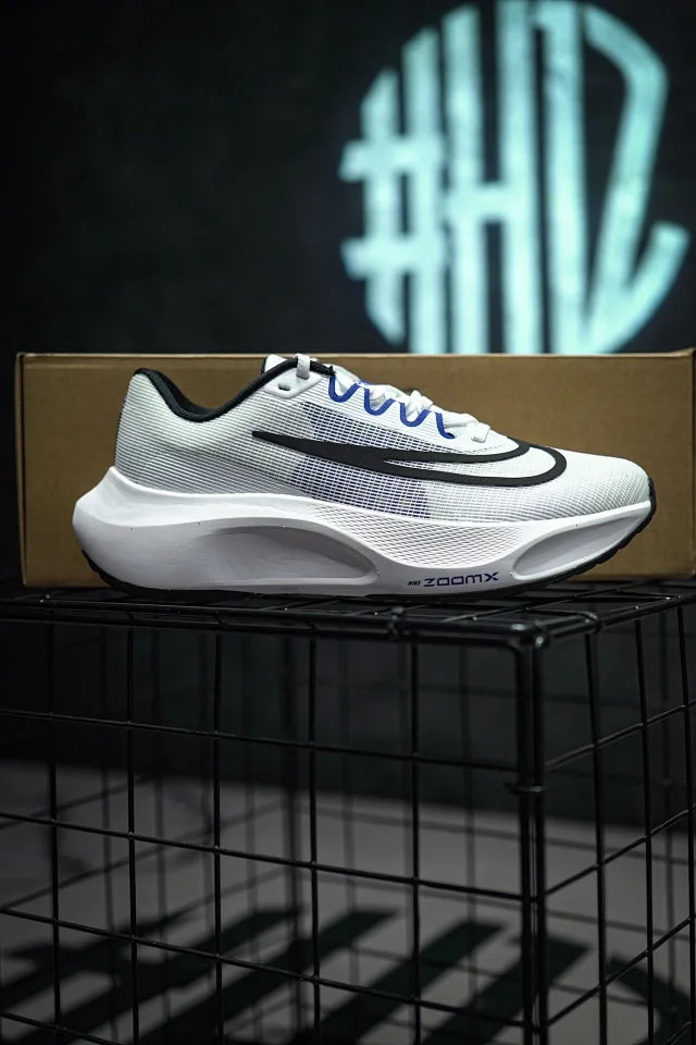 Nike Zoom Fly 5