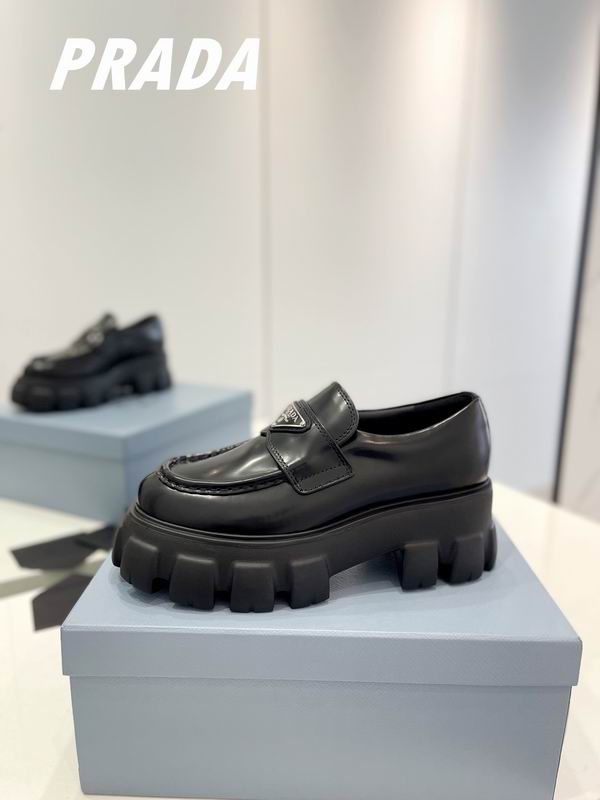 Prada Mocassim Moonlith