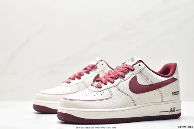 Superme × Nike Air Force 1 Low
