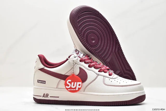 Superme × Nike Air Force 1 Low