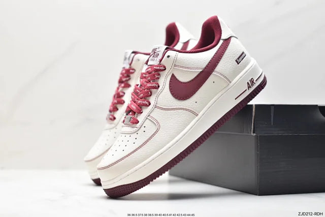 Superme × Nike Air Force 1 Low