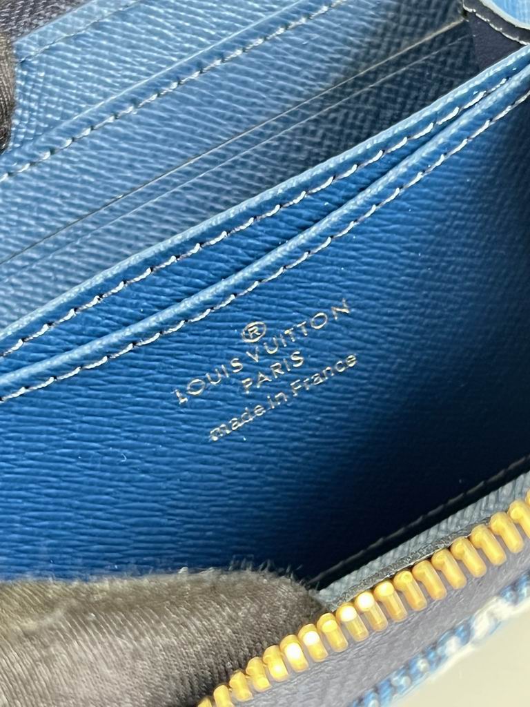 Carteira Louis Vuitton