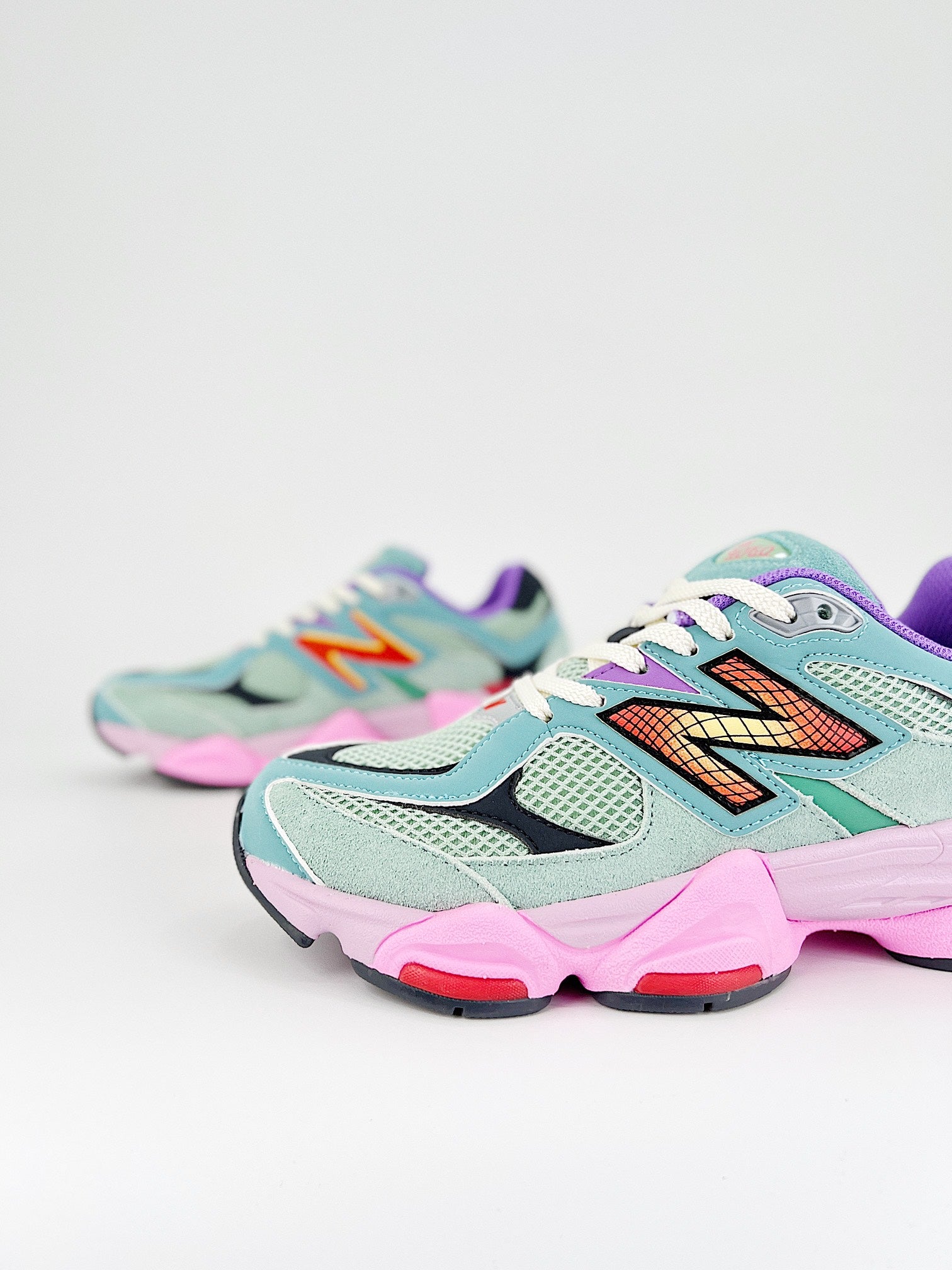 New Balance 9060