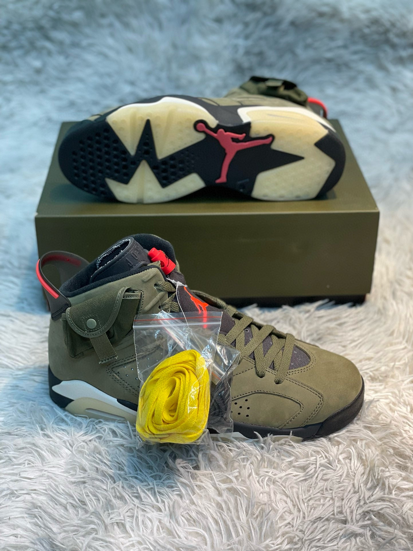 Jordan 6 Retro
