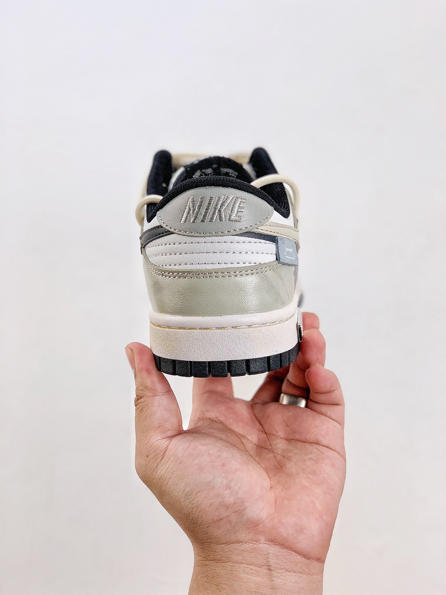 Nike Dunk SB Low
