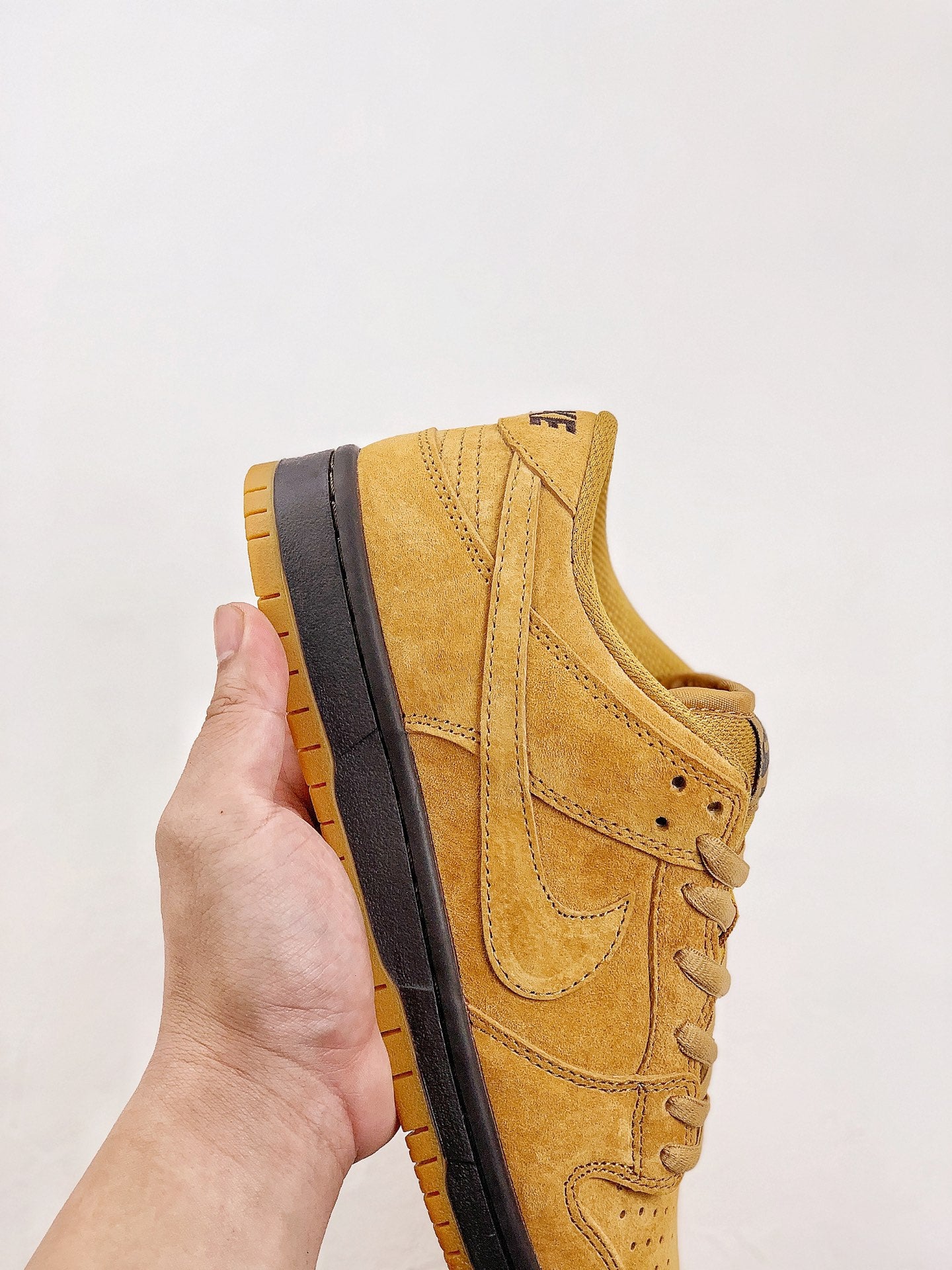 Nike SB Dunk Low Pro Wheat Mocha