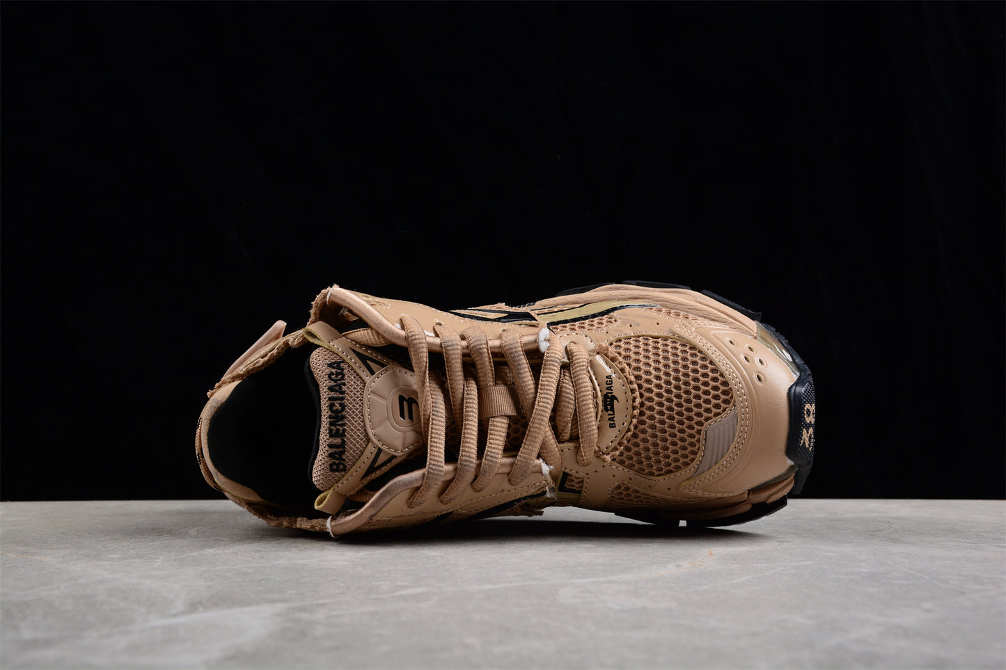 Q58 Balenciaga Runner Kith Four.Color