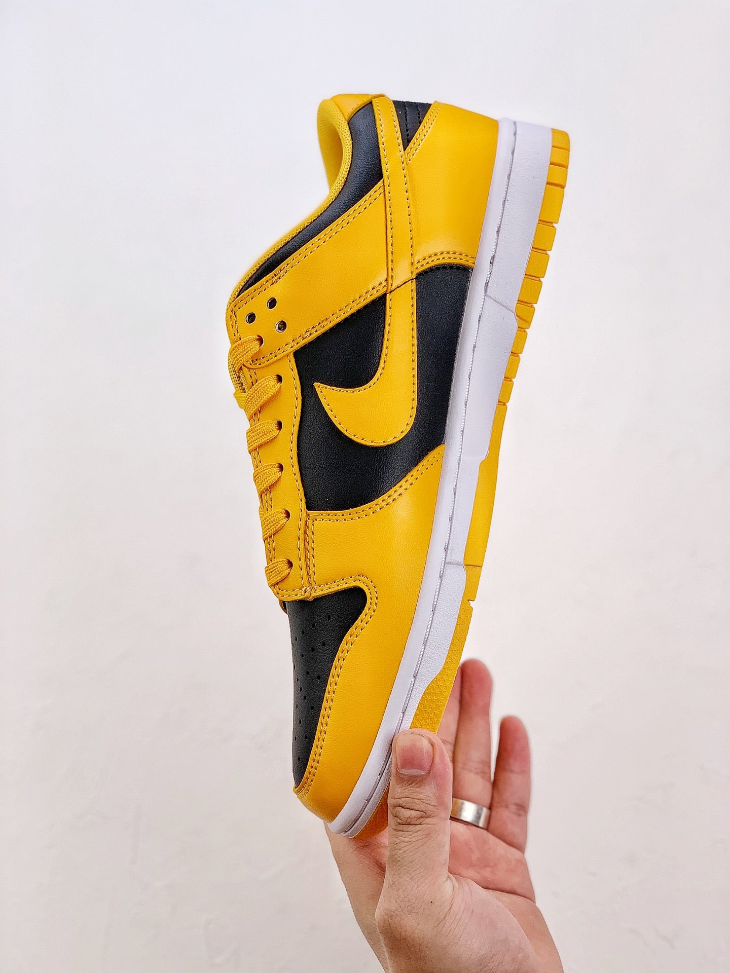 Nike Dunk Low Goldenrod