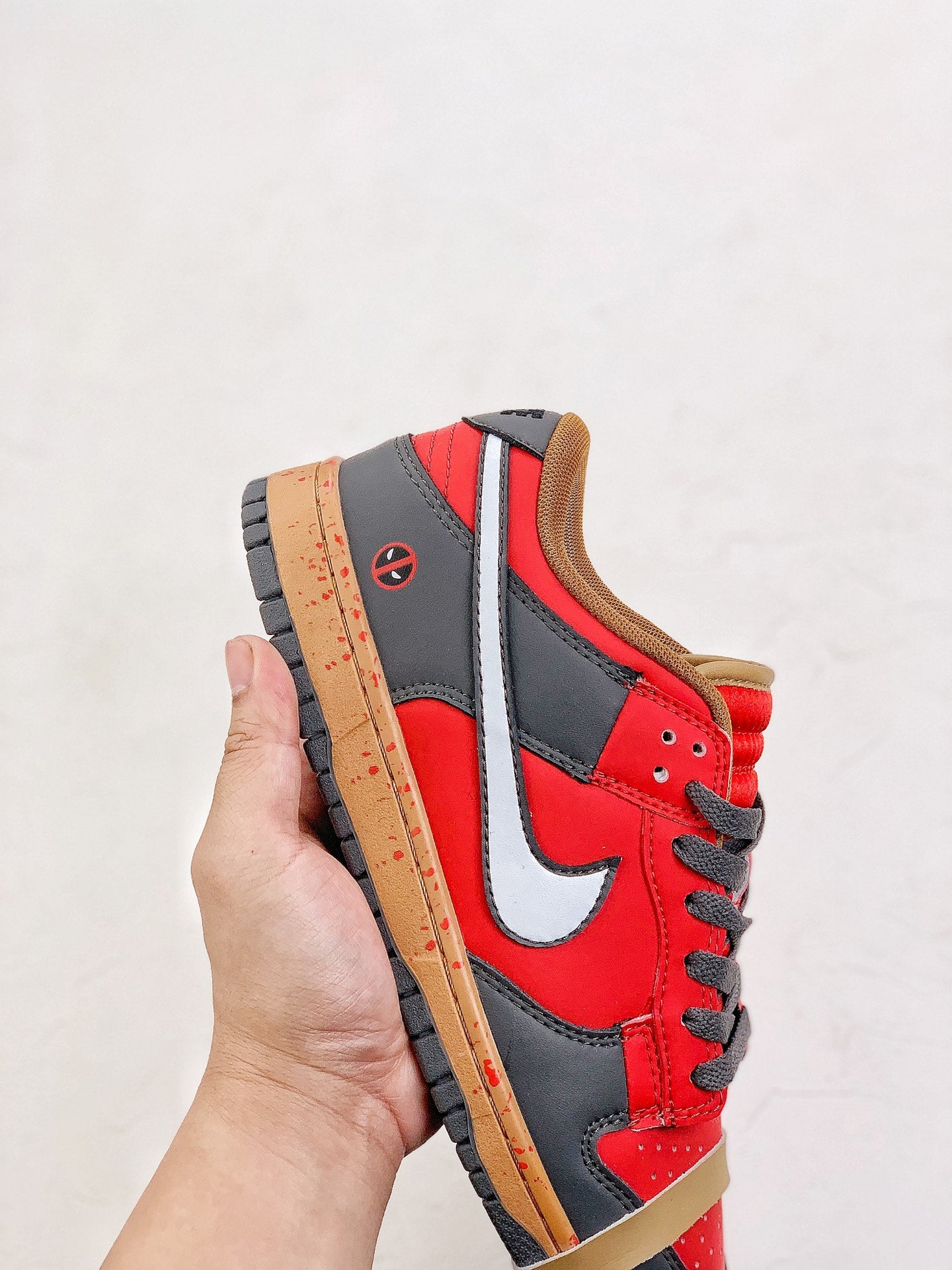 NIKE DUNK SB LOW