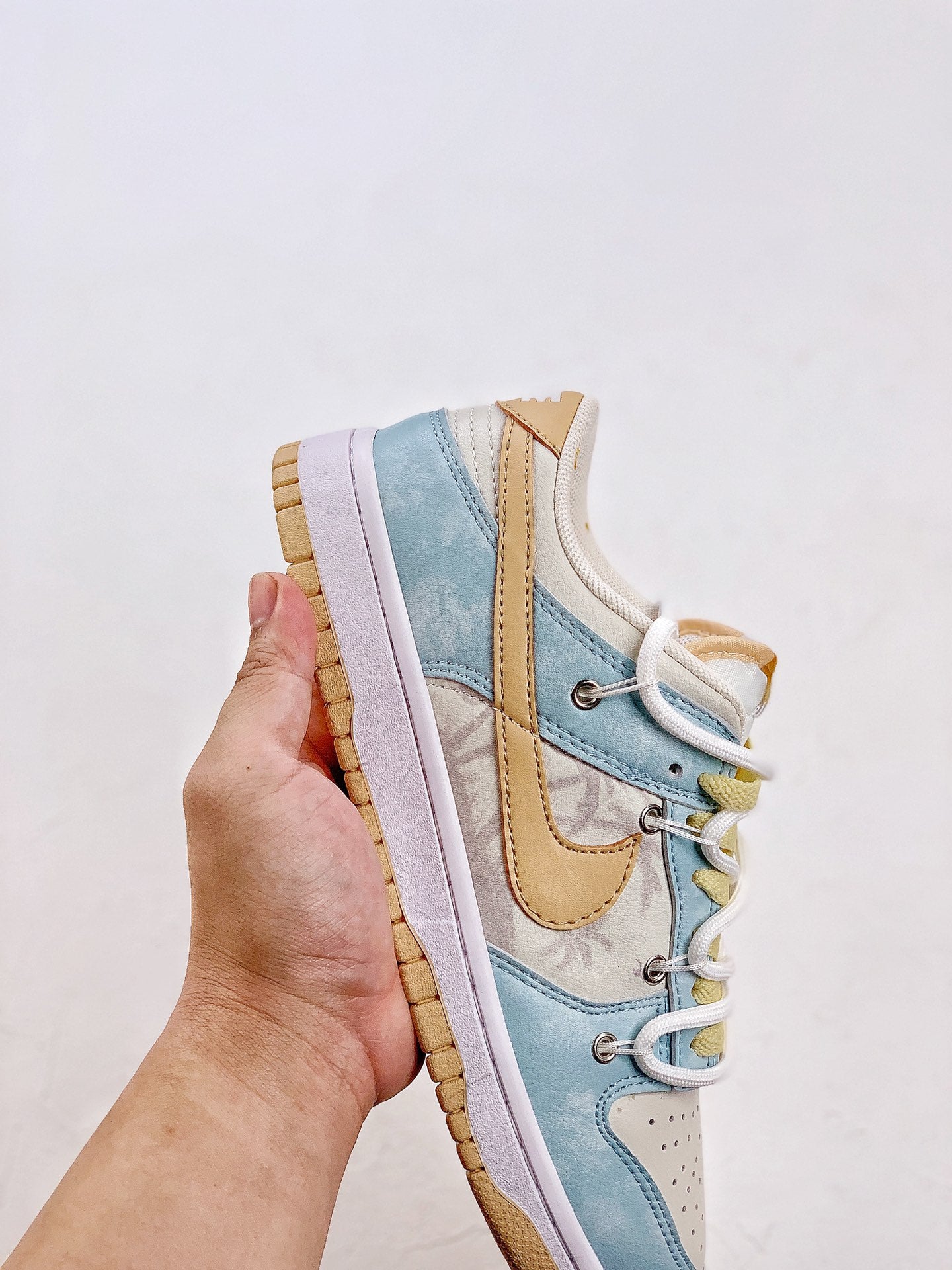 Nike SB Dunk Low