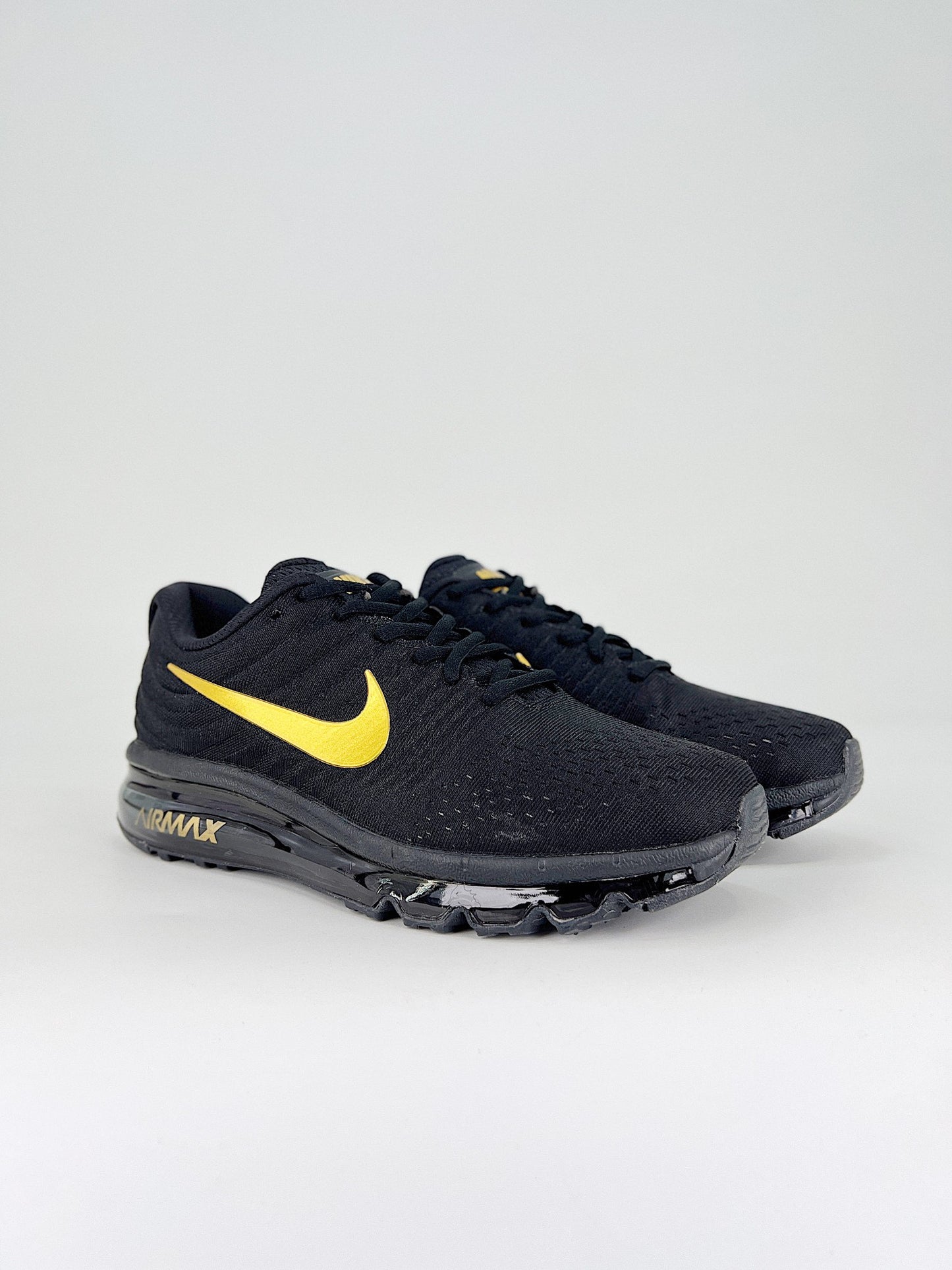 NIKE AIR MAX 2017