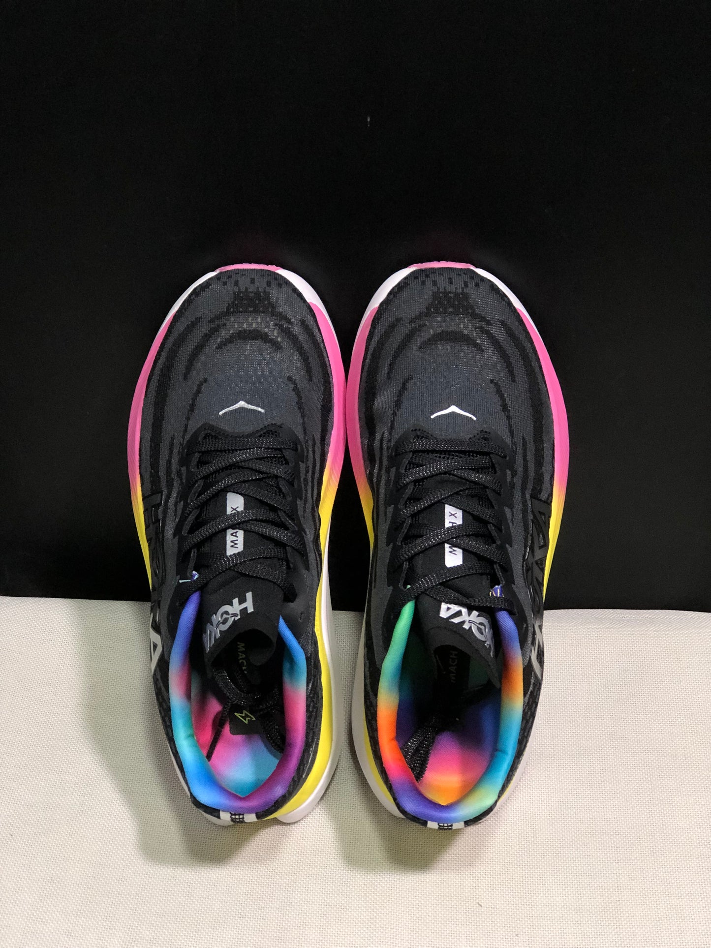 HOKA Clifton 9
