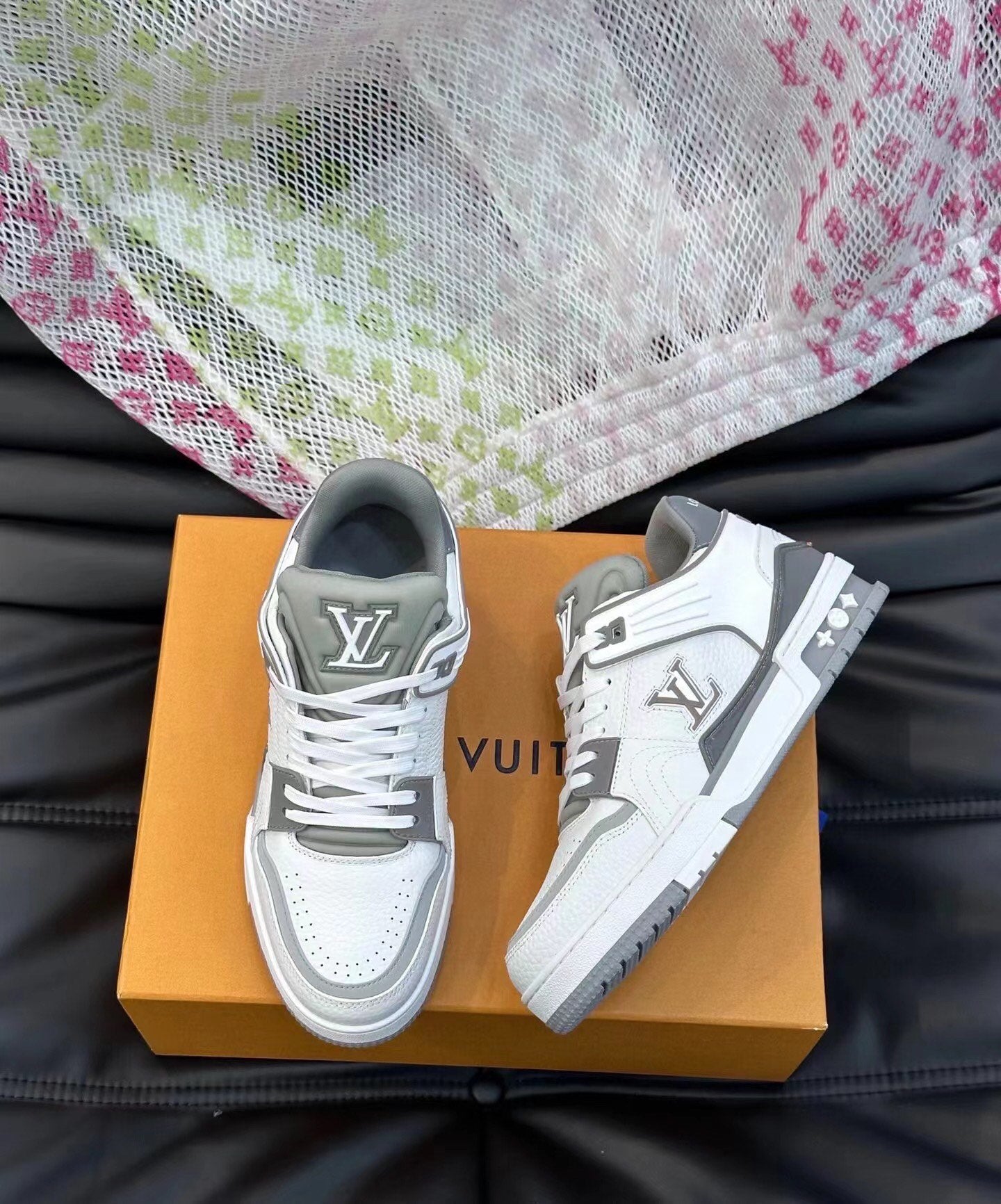 Tênis LV Trainer Cinza
