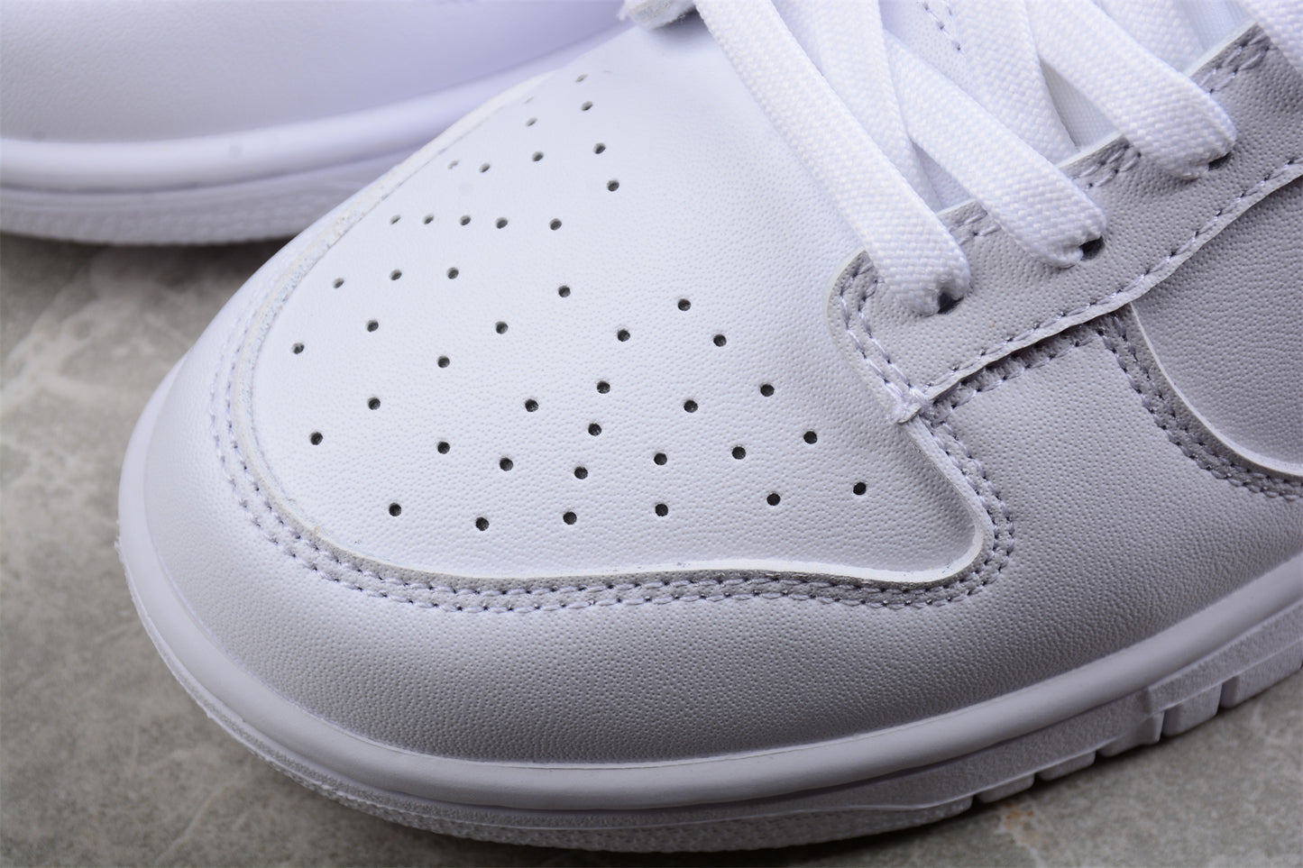 Nike Dunk Low "Triple White"