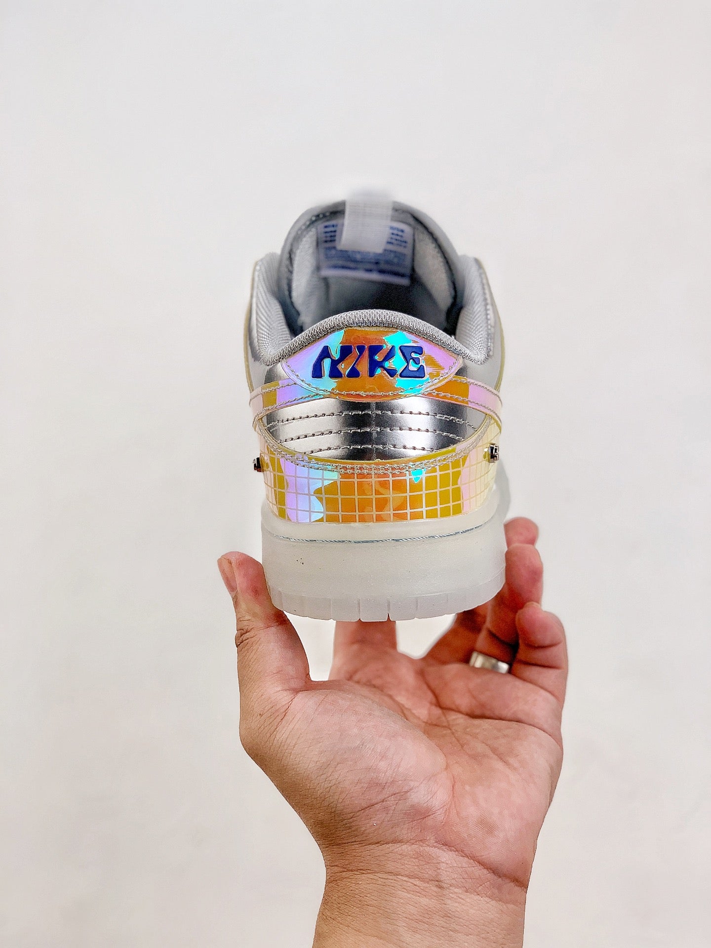 Nike Dunk Low Be True