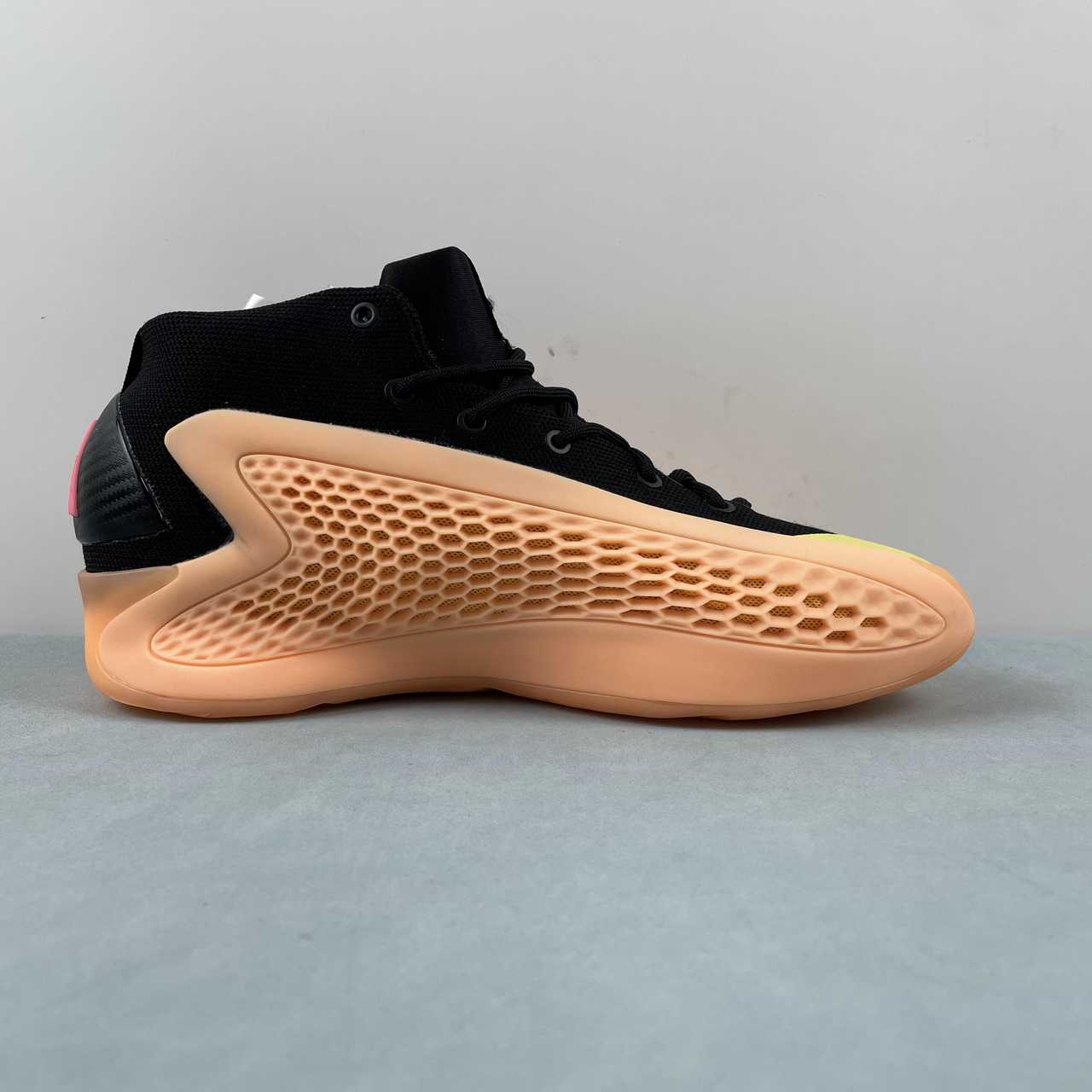 Adidas Anthony Edwards