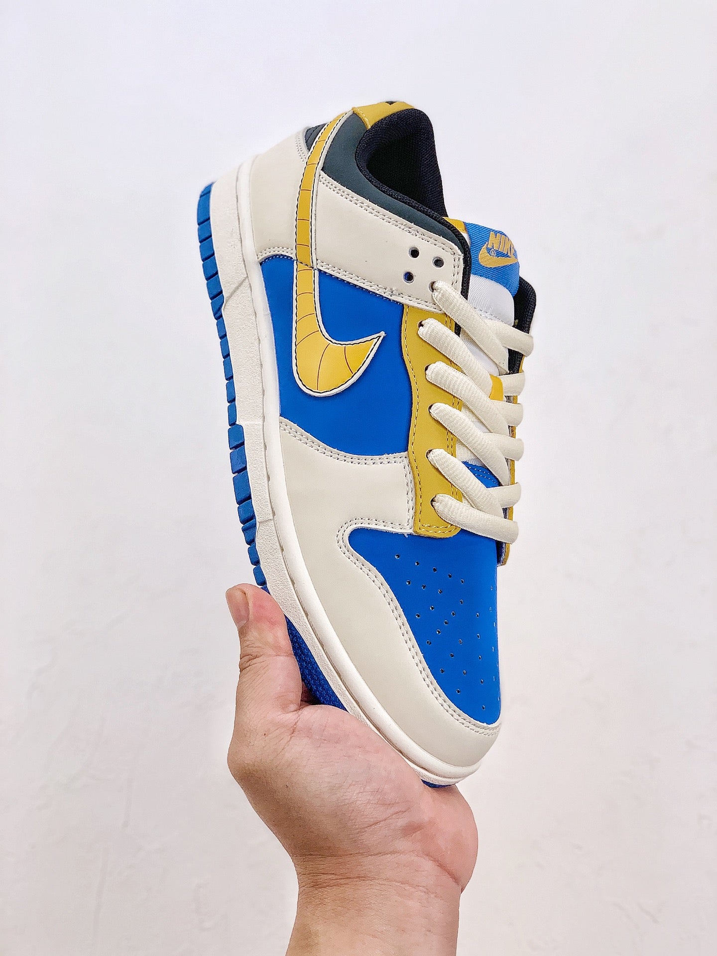 Nike SB Dunk Low