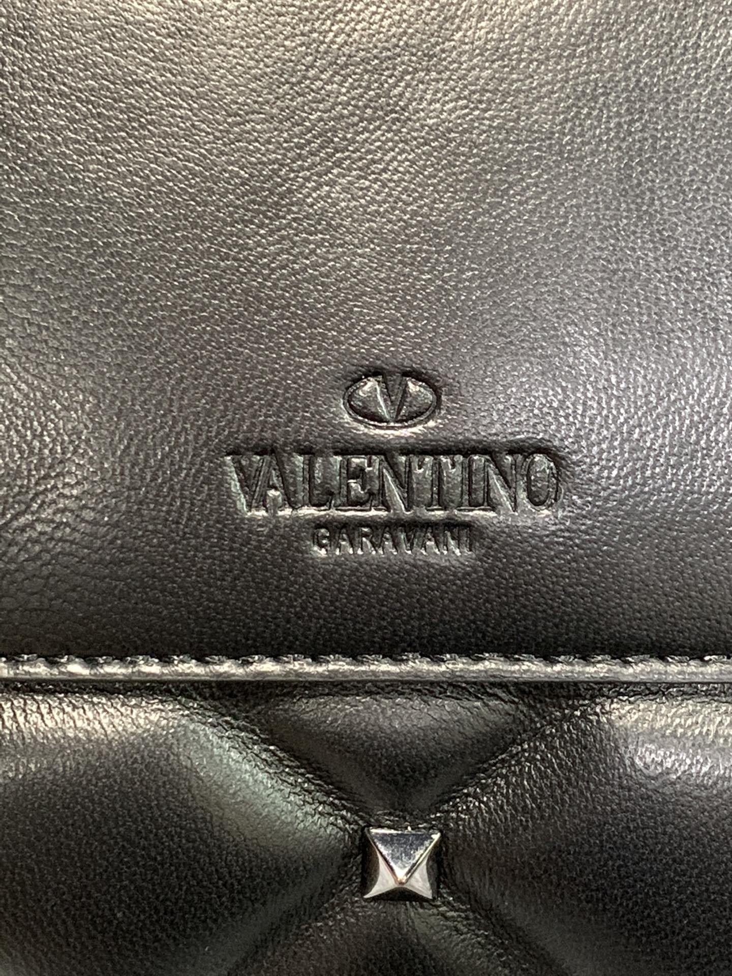 Bolsa Valentino Rockstud Spike Lambskin Off-White
